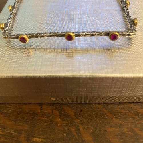 Bora Indian Ruby Studded bracelet Set In Oxidized SS never Before Worn - 第 5/9 張圖片