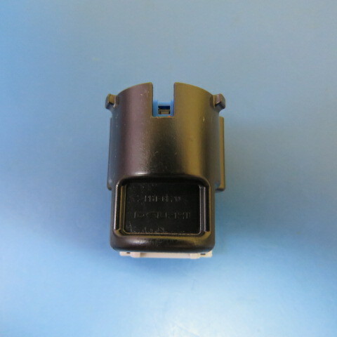 Delphi 13589761 Qty of 20 per Lot GT 150 3 Way Sealed Female Connector - Picture 2 of 9