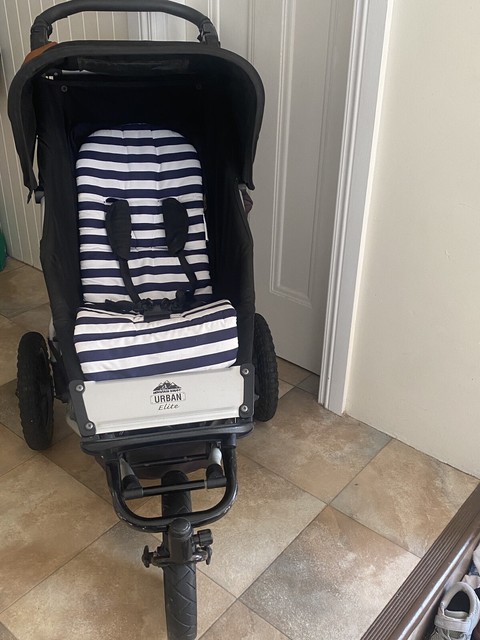 Mountain buggy urban elite original nz model With Loads Of Extras !! Mountain buggy urban elite original nz model With Loads Of Extras !!