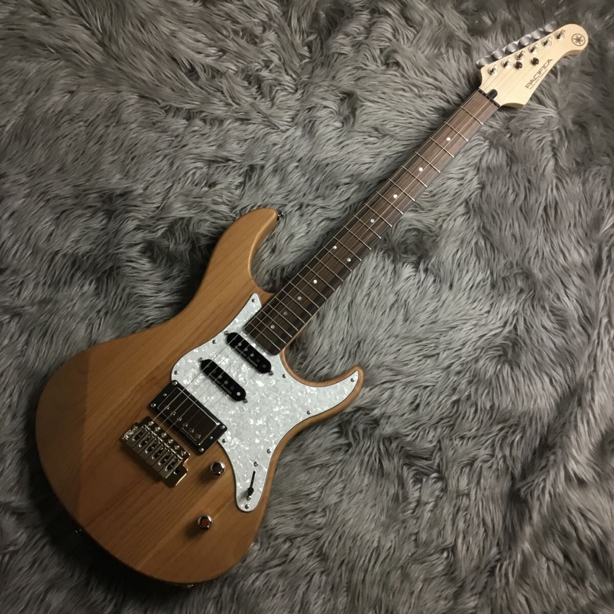 YAMAHA PACIFICA612VIIX YNS Yellow Natural Satin Electric Guitar