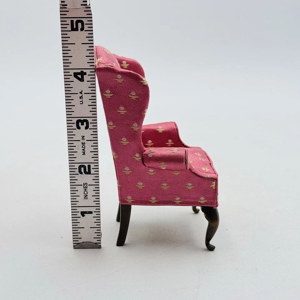 Nellie Cinturón Artesanal Miniatura Casa de Muñecas Tapizado Queen Anne Ala Silla Floral Foto 2 de 4