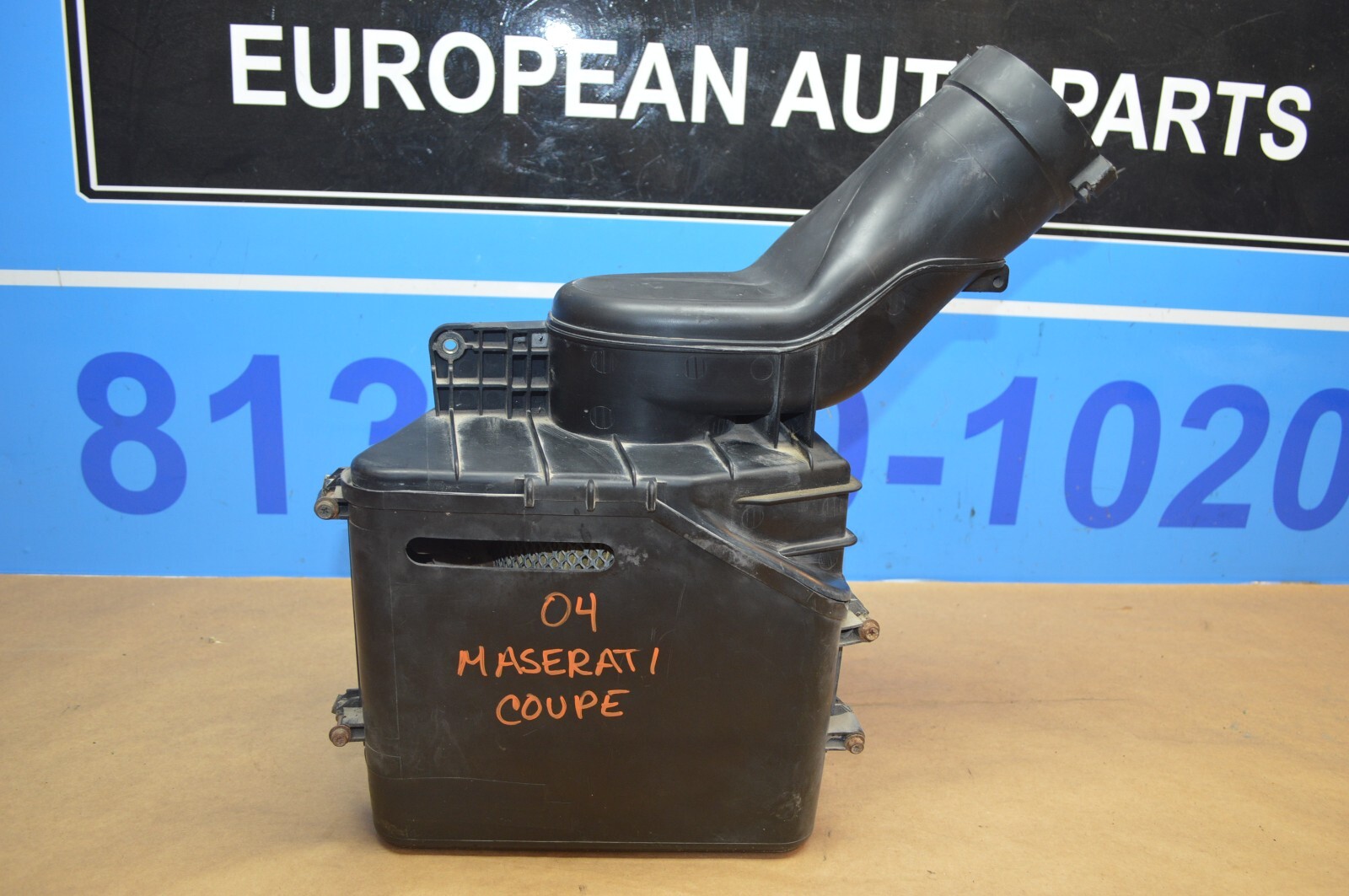 2004 M138 MASERATI GT COUPE AIR CLEANER FILTER BOX HOUSING ASSEMBLY