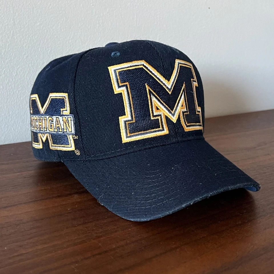 Vintage Michigan Wolverines Men’s FittedHat Size 6 7/8 Navy Zephyr Cap - Image 2 of 4