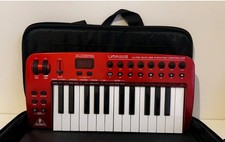 Behringer UMX25s USB/MIDI Controller Keyboard With Built In Audio Interface