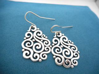 James Avery nicht mehr produziert Sterlingsilber Sorrent Ohrhänger