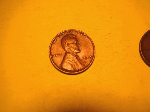 1935 P  LINCOLN   ONE  CENT  COIN  - Good  Circulated