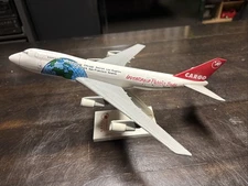 Northwest Airlines Cargo  747-200 1990’s Special Livery 1:250 Plastic Model