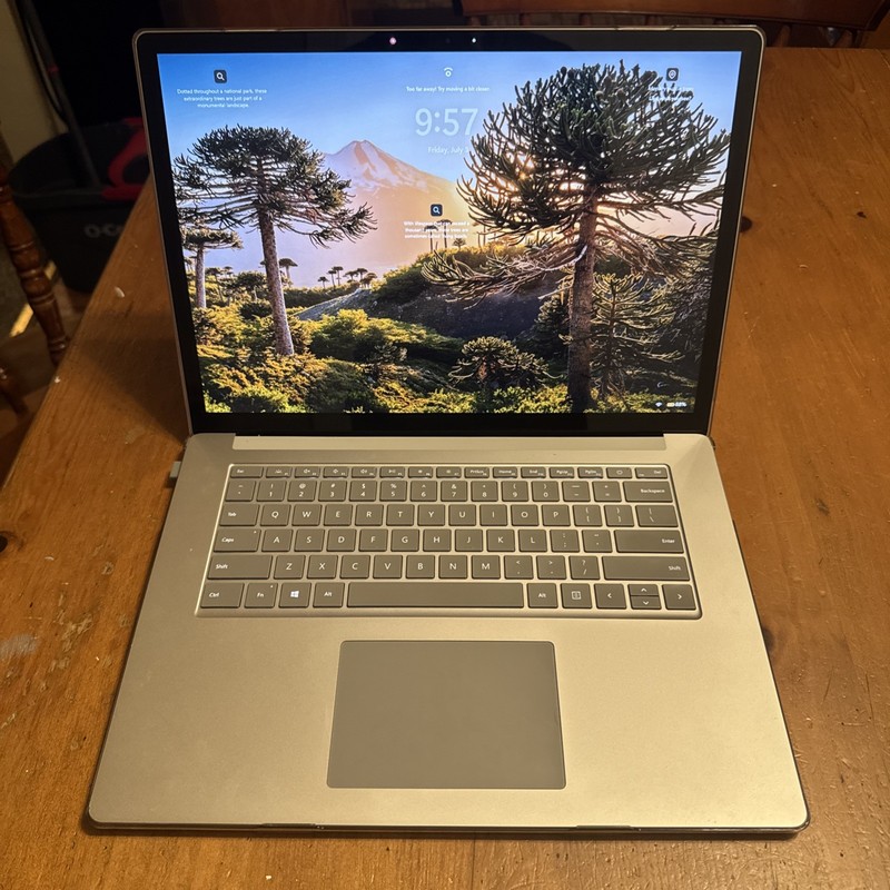 Microsoft Surface Laptop 4 15" (1TB SSD, AMD Ryzen 7, 4.20 GHz, 8GB) Laptop -
