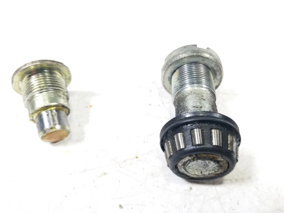 Honda PC800 1990 Pacific Coast basculante trasero pivote pernos envío gratuito Foto 3 de 4