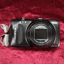FUJIFILM FINEPIX F550EXR digital camera