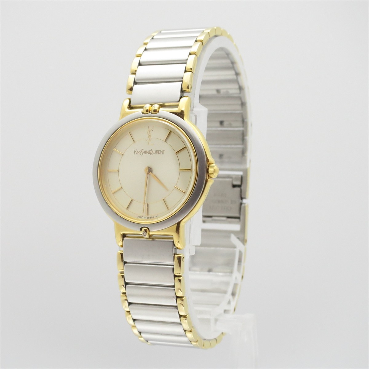 Yves Saint Laurent 2200-228481 腕時計　ジャンク Yves Saint Laurent 2200-228481 腕時計 ジャンク - メルカリ