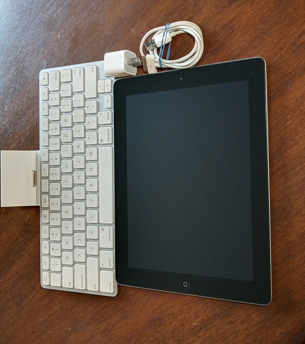 Apple iPad 2 a1395 16GB WiFi and Accessories Working Batt H Apple iPad 2 a1395 16GB WiFi and Accessories Working Batt H