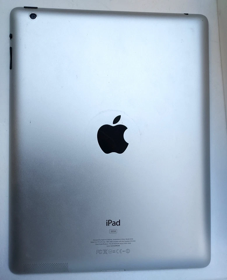 Apple iPad (3rd generation) · 32GB · Wi-Fi, photo 3 sur 5