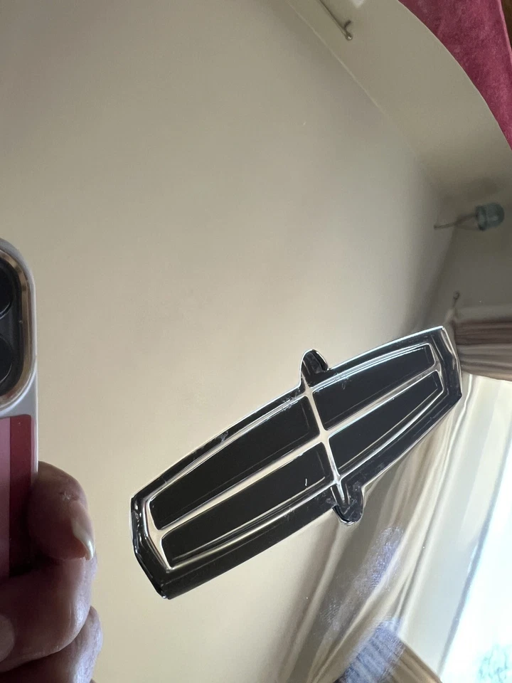 VENTA #A 98-02 Lincoln Town Car CARTIER Continental tapa central F50C-1A096-BA Foto 3 de 4