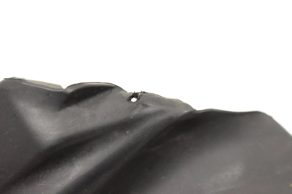 AUDI TT QUATTRO 1999-2001 1,8 L - MOLDURA/SELLO PUERTA DELANTERA DERECHA 8N0837712B Foto 2 de 4