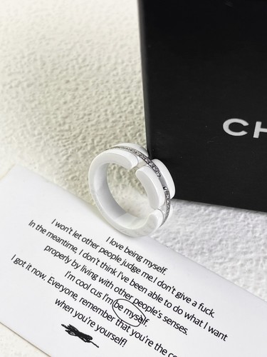 Chanel White Ceramic Ultra diamond Band ring US 6.5 / EU 53