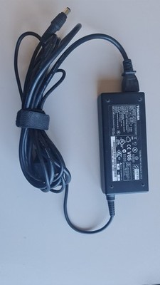 Toshiba Netzteil 15 V, 6 A,  Original  Model ADP-90NB D