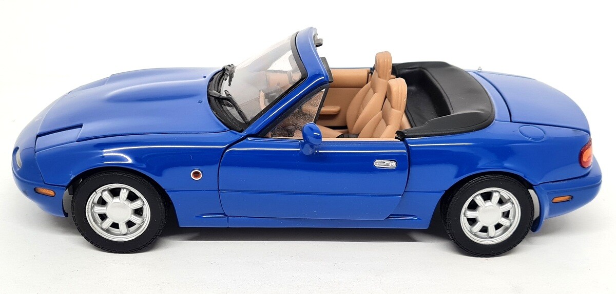 Gate 1/18 Mazda MX5 MK1 Roadster RHD Twilight Blue Mica Diecast