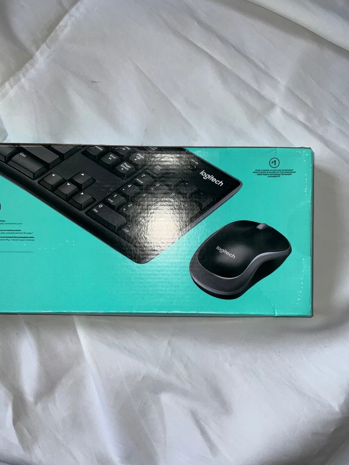 Brand New Logitech MK270 Wireless Keyboard & Mouse Combo QWERTY UK Layout 643624 - Image 4 of 4