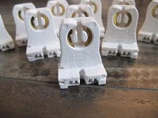 LEVITON Fluorescent Lamp holder Light Sockets SLIDE ON T8 T12 Medium Base Bi-Pin