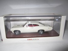 TSM True Scale Miniature 1/43  Chevrolet Impala 2-Door Coupe 1967 Ermine White 8