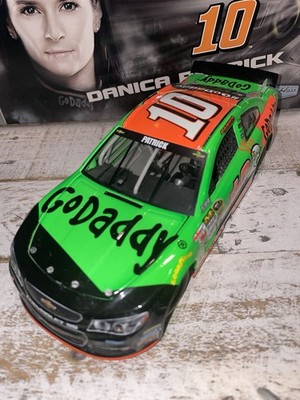 2015 DANICA PATRICK #10 GODADDY 1/24 CAR#27/1273 AWESOME Must Have