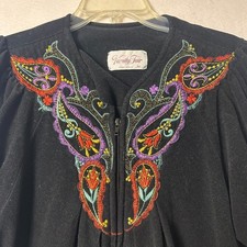 VANITY FAIR Embroidered Velour Housecoat Gown Robe sz M floral Made In USA vtg