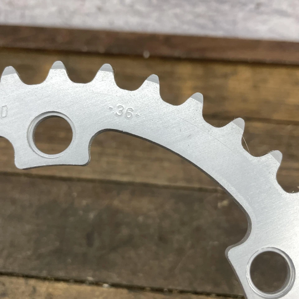 Corrente Vintage Especializada 36T 110mm BCD 5 Parafusos NOS Nova Leve Estrada MTB - Imagem 3 de 4