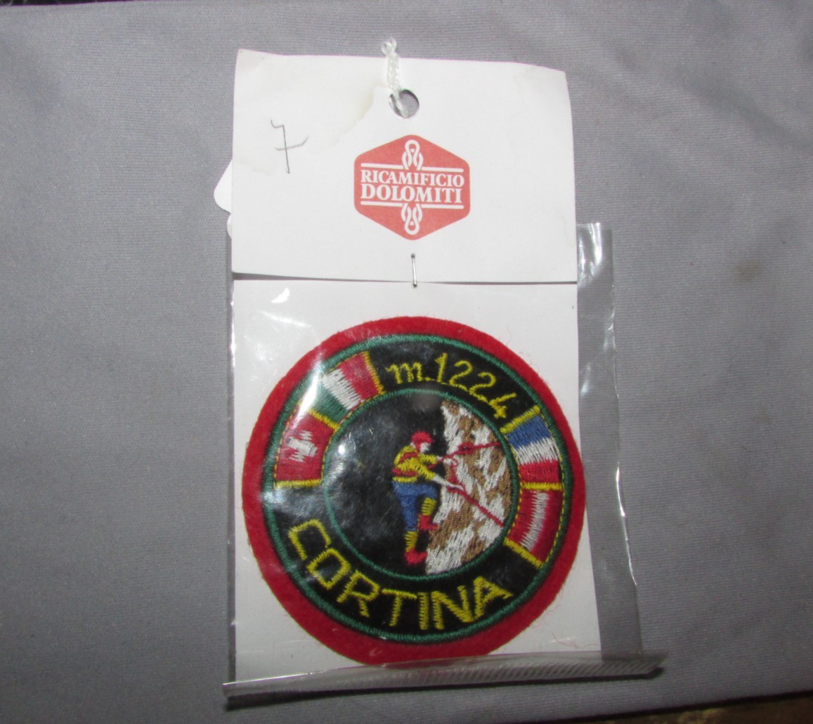 Cimbing Rocks Ricamificio Dolomiti Cortina Rock Climbing Patch (1970's) | eBay