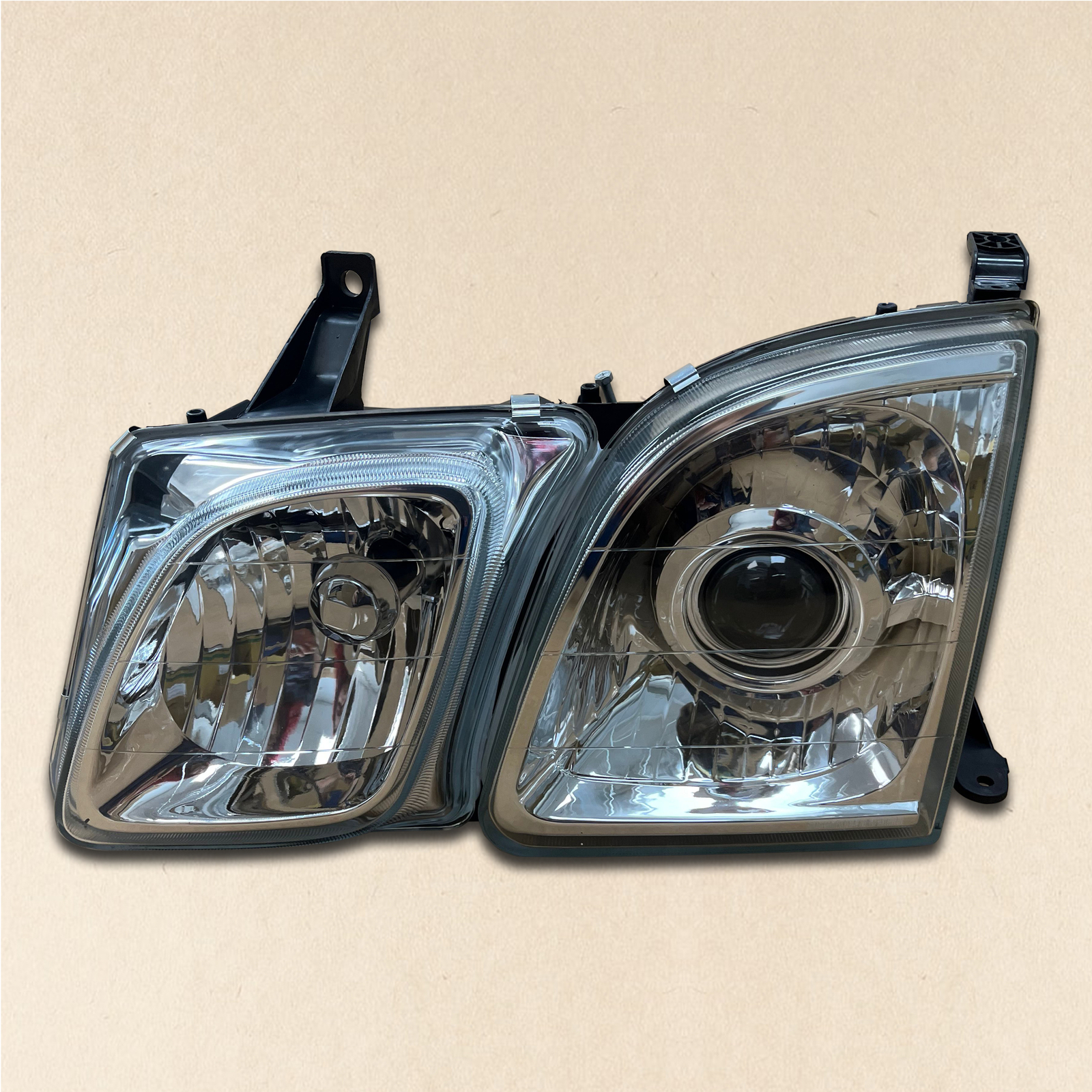 Halogen Projector Headlight Replacement for 2003 2007 Lexus LX470 Left