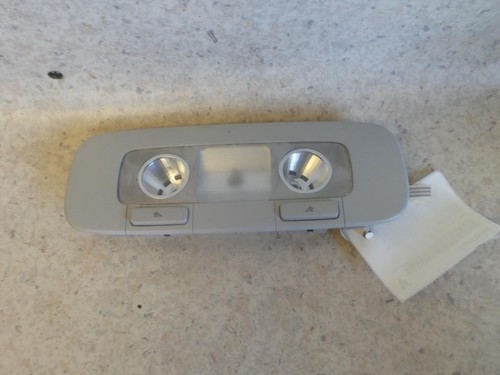 VOLKSWAGEN GOLF COURTESY LIGHT GEN 5 07/04-02/09 - Picture 1 of 3