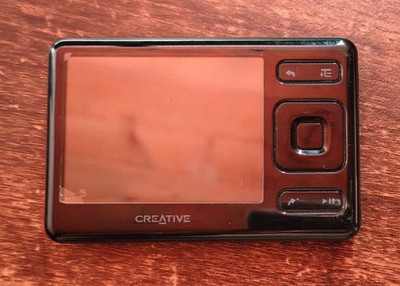 Creative Zen 4GB Schwarz mit Original Schutzhülle und Displayschutzfolie