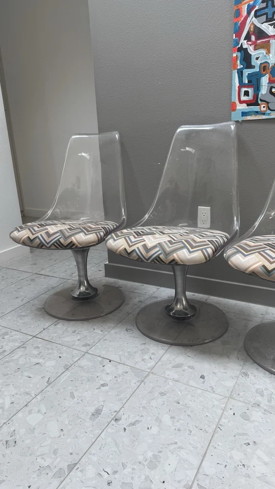 Juego de 4 sillas giratorias de acrílico Chromcraft raras de mediados de siglo modernas Foto 4 de 4