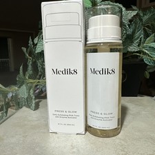 Medik8 Press and Glow Daily Exfoliating PHA T...