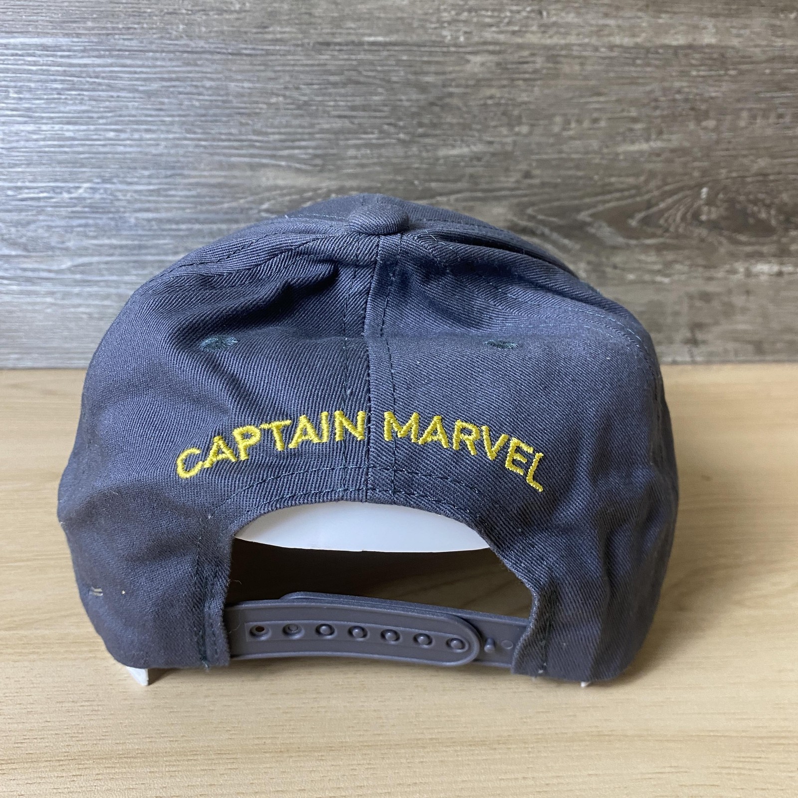 Captain Marvel Hat Cap Snap Back Gray Yellow Embr… - image 4