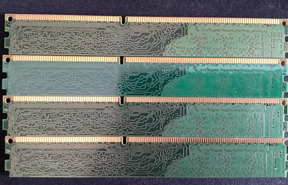 4 X 4GB DDR3 1600MT/s Non-ECC Unbuffered DIMM - Image 4 of 4