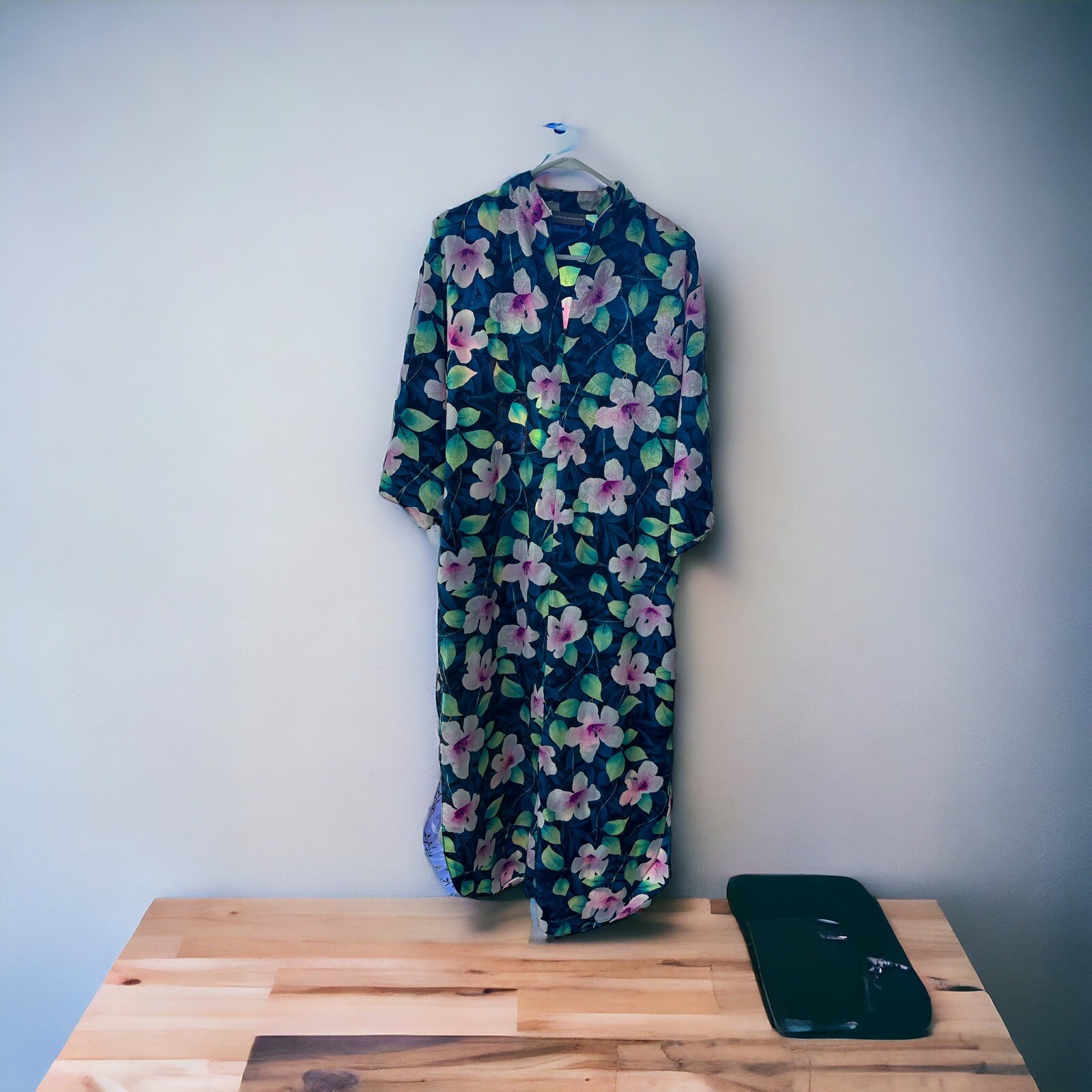 Vintage Valerie Stevens Womens Medium Floral Hous… - image 2