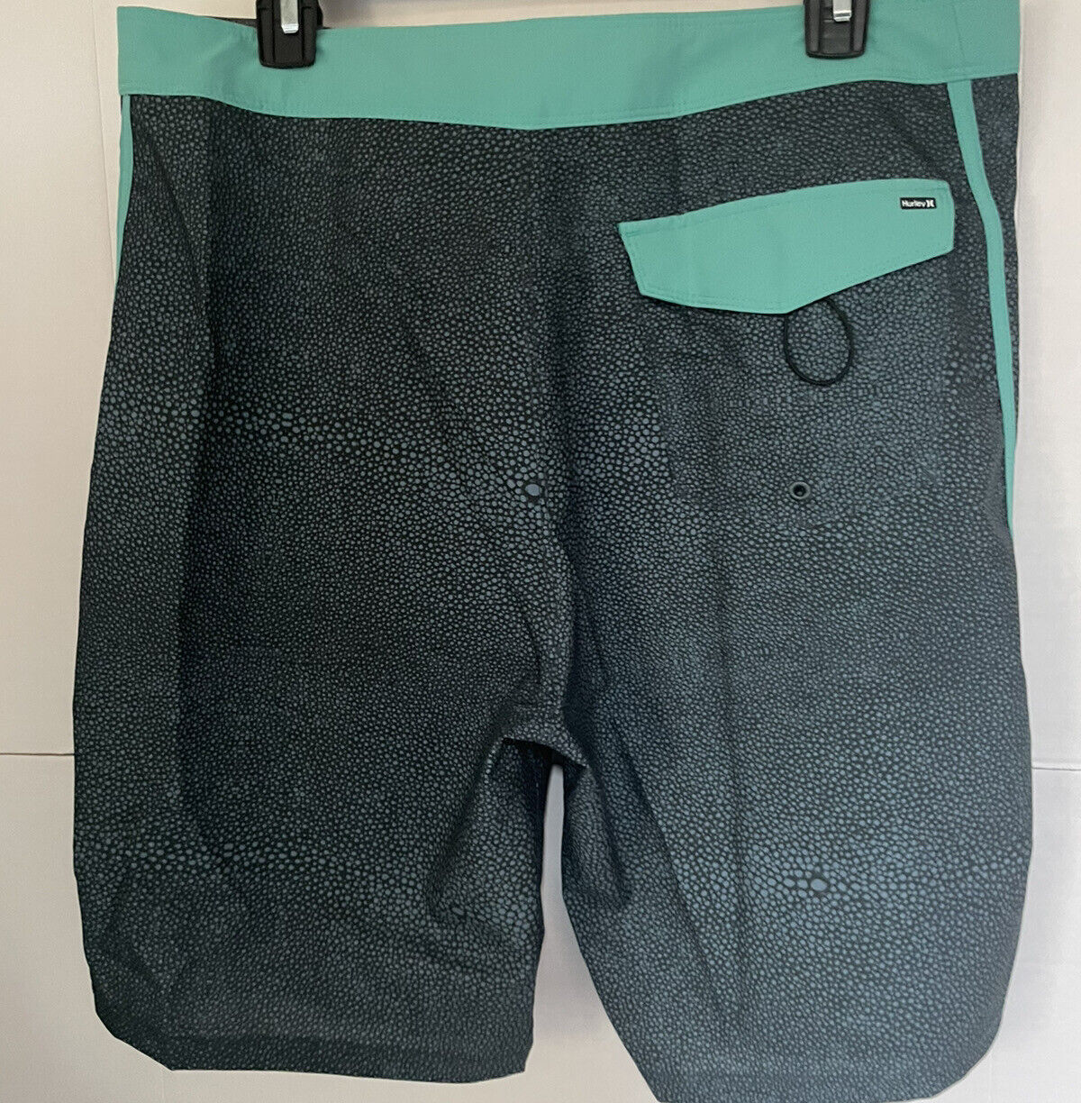 HURLEY mens stone print green swim board shorts s… - image 3