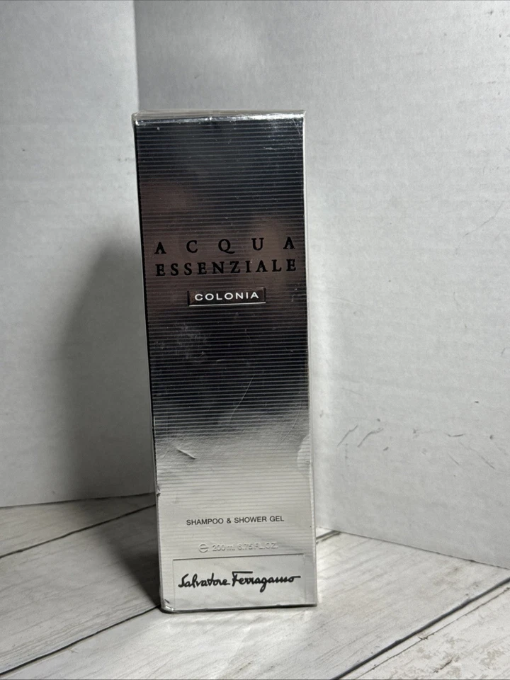 Champú y gel de ducha Salvatore Ferragamo Acqua Essenziale Colonia 6,7 oz Foto 2 de 4