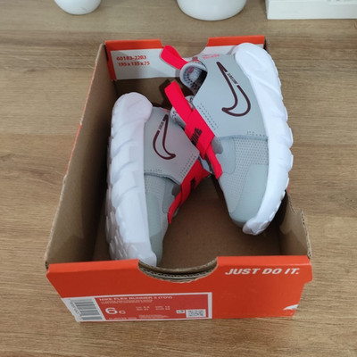 Nike Flex Runner 2 (TDV) Baby/Kleinkind Turnschuhe Grau/Rot/Weiß UK 5,5 EU 22 US 6C