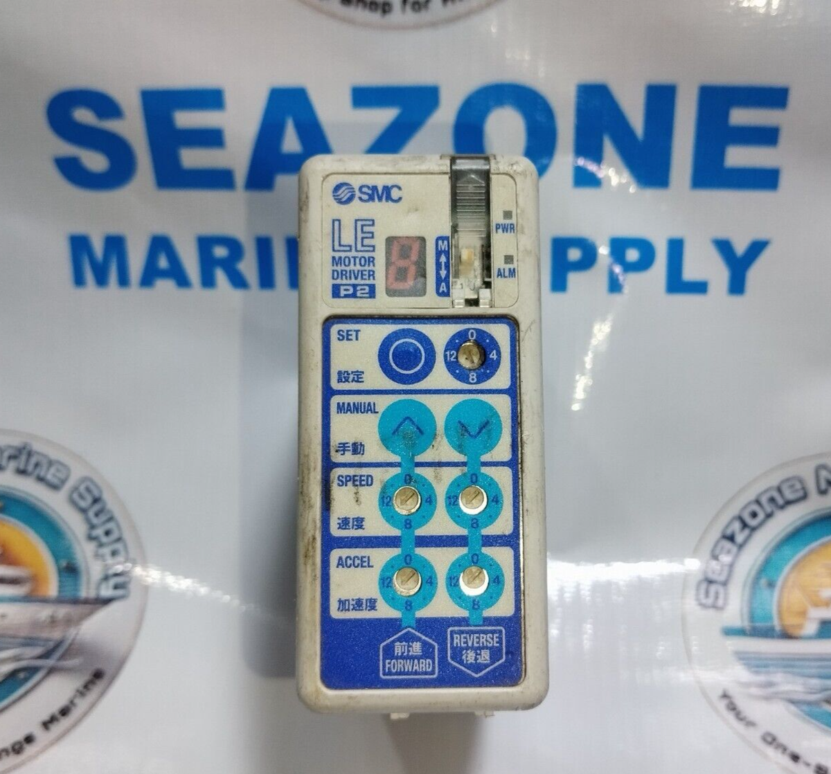 ヒロユキ1piu1uguale3×SMC LOGO ヒロユキ1piu1uguale3×SMC LOGO