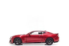 AUTOart 1:18 Chevrolet Camaro ZL1 in Garnet Red Tintcoat