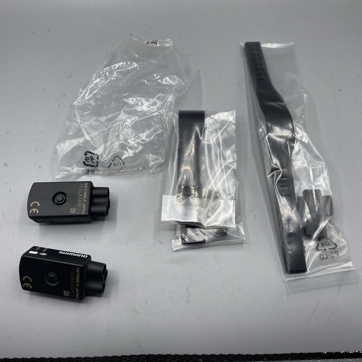 SHIMANO Di2パーツ　SM-EW900-A Shimano Di2 Sm-ew90-a Di2 Junction Box A (9075-80) | eBay