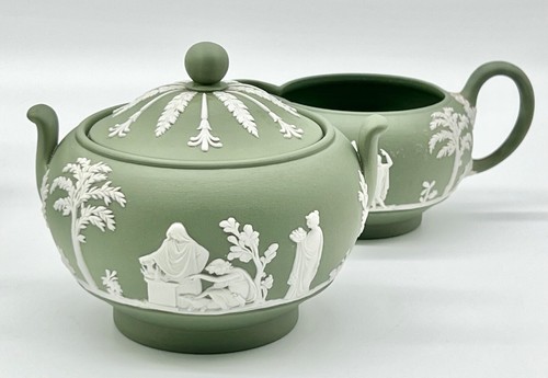 SUPERB 1955 WEDGWOOD CELADON GREEN JASPER WARE TEA SERVICE, TEAPOT, CREAM, SUGAR - Picture 3 of 24