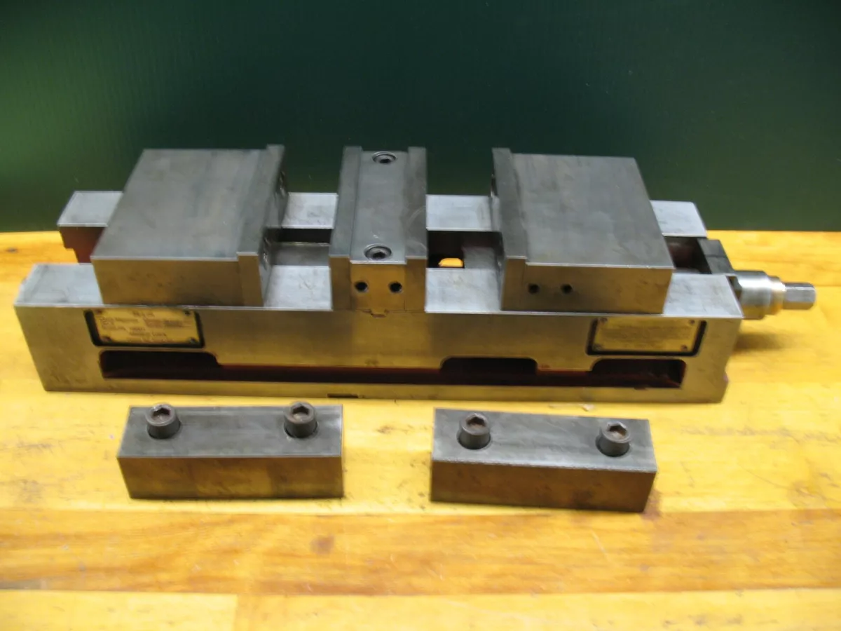 CHICK BI LOCK 4