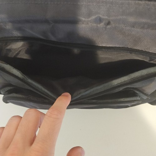 Eddie Bauer Padded Laptop 17" Messenger Shoulder Bag Black - Multi Compartment - Picture 4 of 10