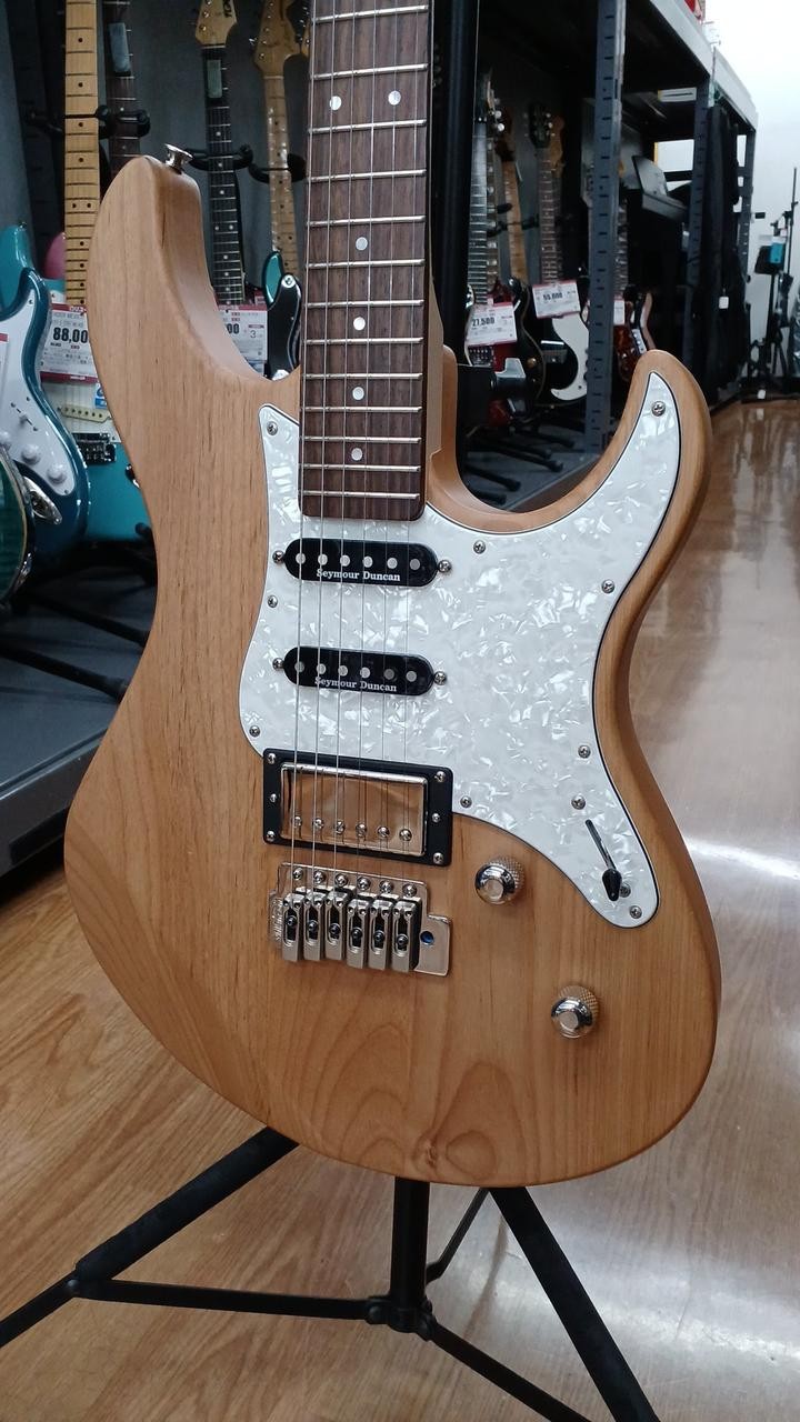 YAMAHA PAC612VIIX ☆PACIFICA electric guitar☆
