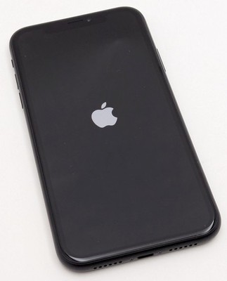 Apple iPhone XR Black 64GB Factory Unlocked MT3K2LL/A A1984 3220