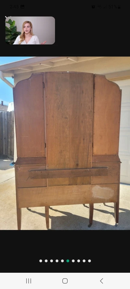 Rare Tri-fold Antique Vanity  table With 3 Mirrors - Image 4 of 4