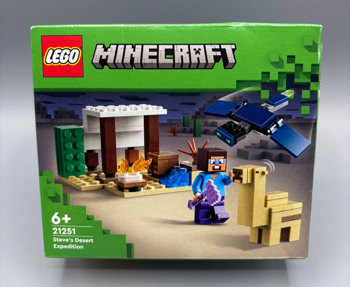 Lego Minecraft (Set 21251) Steve's Desert Expedition - New & Sealed